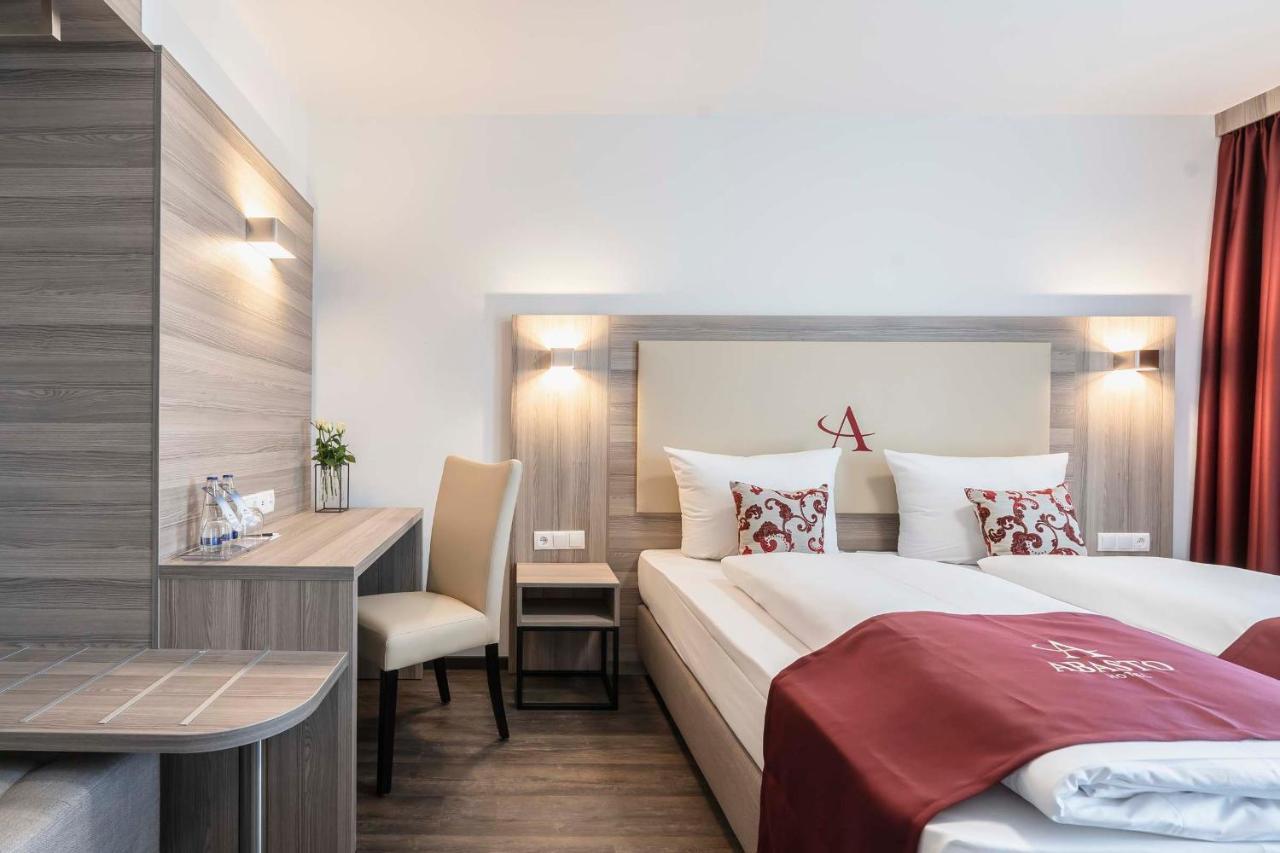Abasto Hotel Muenchen Feldmoching מראה חיצוני תמונה