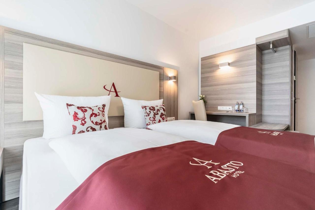 Abasto Hotel Muenchen Feldmoching מראה חיצוני תמונה
