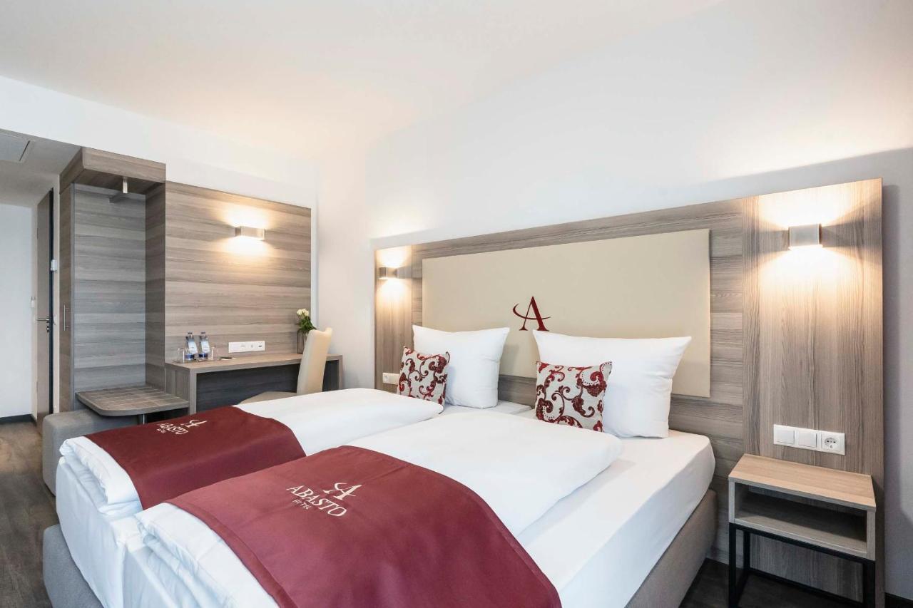 Abasto Hotel Muenchen Feldmoching מראה חיצוני תמונה