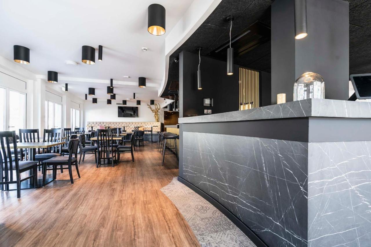 Abasto Hotel Muenchen Feldmoching מראה חיצוני תמונה